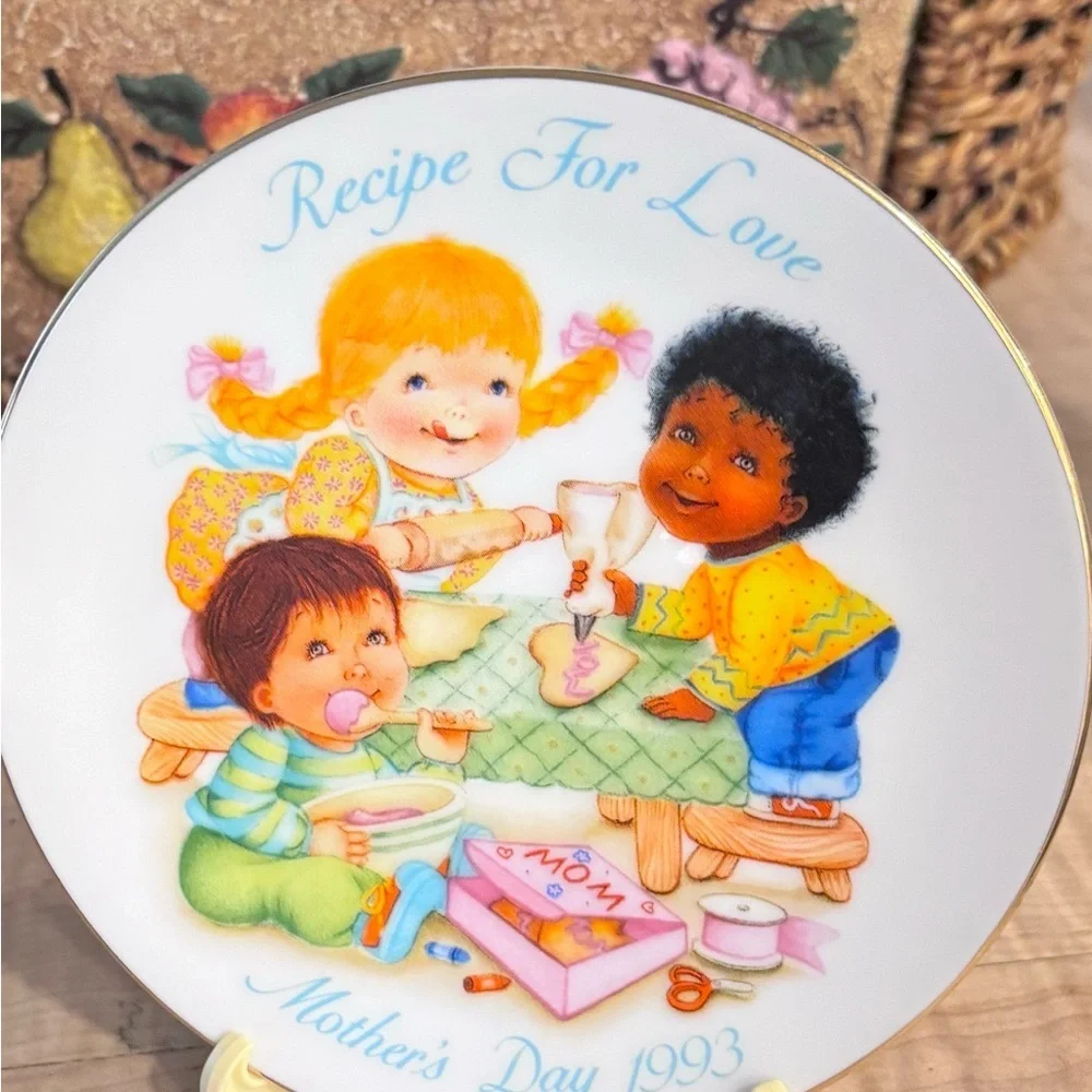 Charming Collectible Decorative Plates Set of 4